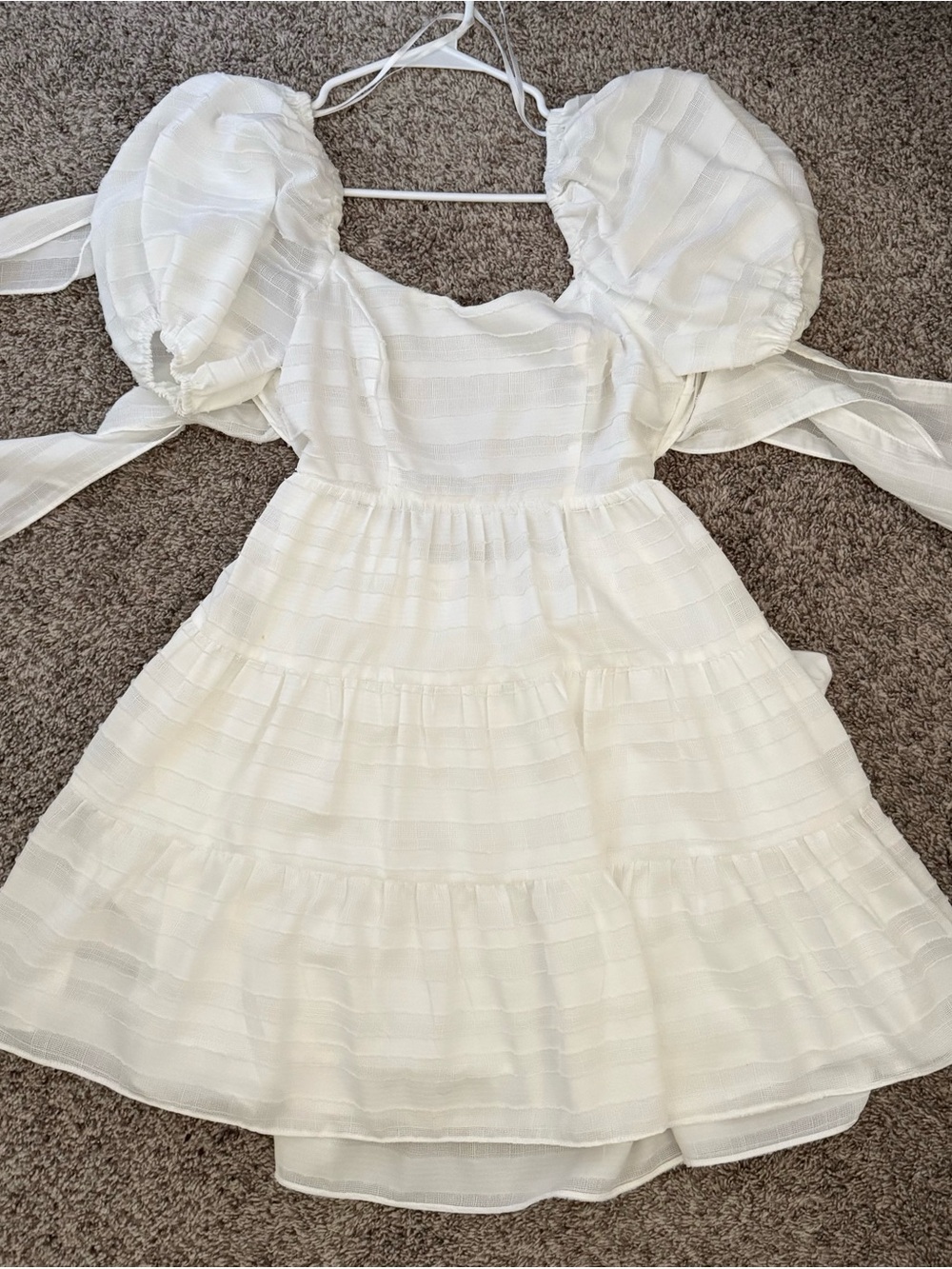Women’s Puff Sleeve White Tiered Dress